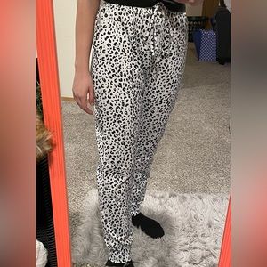 Size S White Leopard Print Joggers